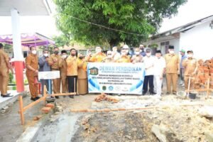 Bupati Bersama Wakil Sambut Program 1 Sekolah 1 Musholla