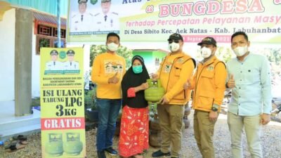 Bupati Labura Bersama Wakil Bung Desa di Sibito