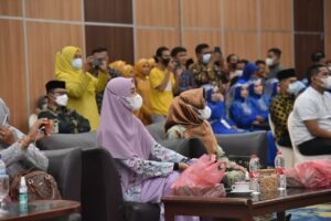 Ny Maya Support Kafilah Festival Seni dan Qosidah Batubara