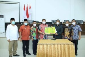 KUA dan PPAS R-APBD 2022 Labura Ditandatangani