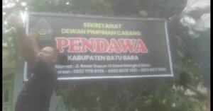 Kantor Sekretariat DPC Pendawa Batubara di Desa Mangkai Baru