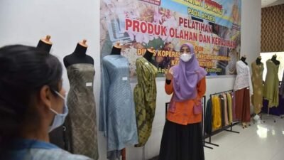 Pelatihan Pewarna Alami Bagi Perajin Tenun dan Batik di Batubara