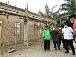 Bupati Batubara Bantu 100 Sak Semen Ponpes Tafhiz Al Qur’an