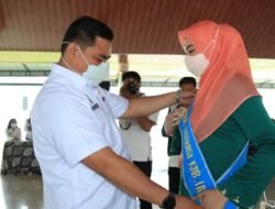 Bupati Kukuhkan dr Rama Dhona MKed (Ped) SpA Bunda Literasi Labura