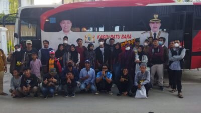 Kadin Batubara Berbagi di Desa Lubuk Hulu