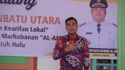 Wabup Labura Serahkan Alat Nasyid Bantuan Kemensos RI