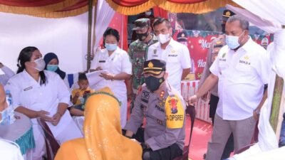 Wabup Labura Bersama Kapolres Labuhanbatu Tinjau Pos II Nataru