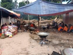Relawan KSJ Siaga Bantu Dapur Umum BPBD Padang Lawas