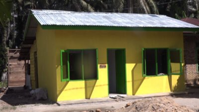 Bedah Rumah Nek Delima Selesai Dari DPD Golkar Labura