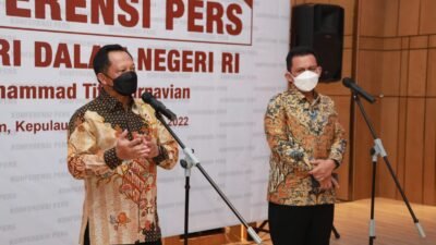 Mendagri: Pemerintah Tidak Mampu Menampung Seluruh Angkatan Kerja