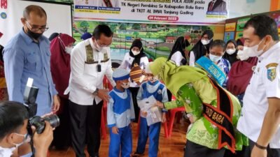 Maya Zahir Edukasi Pola Asuh Anak TK dan PAUD Batubara