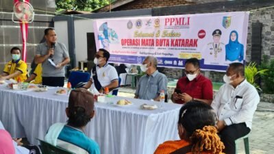 Bupati Zahir Harapkan Setelah Operasi Katarak Pasien Bisa Beraktivitas Normal