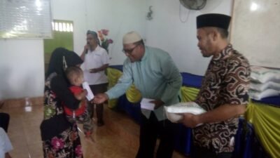 Pengusaha RS Salurkan Sembako dan Tali Asih ke Anak Yatim