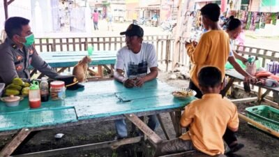 Dua Kanit Polsek Medang Deras Sambangi Warung