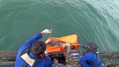 BPBD Batubara Evakuasi Mayat di Perairan Kuala Tanjung