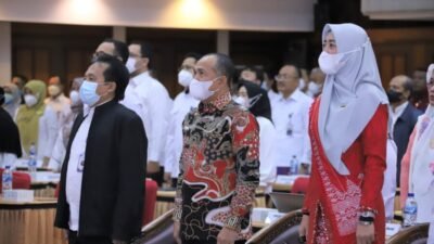 Ketua TP PKK Batubara Terima Penghargaan MKK Dari BKKBN