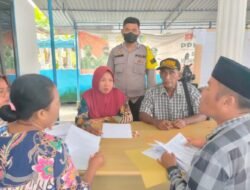 Bhabinkamtibmas Polsek Medang Pantau Pendaftaran Balon Kades