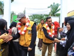 Bupati Labura Berkantor di Desa Teluk Piai