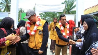 Bupati Labura Berkantor di Desa Teluk Piai