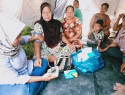 Dinkes P2KB Batubara Priksa Kesehatan Warga Dampak Banjir