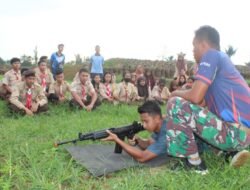 43 Siswa Saka Dirgantara Latihan Penggunaan Senjata SS 1 V-1