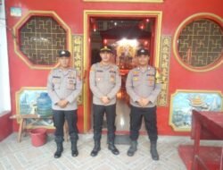 Kapolsek Indrapura Amankan Ibadah Imlek
