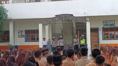 Sat Lantas Batubara Police Goes To School