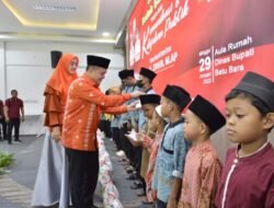 Bupati Zahir Berharap Tulisan Ilmiahnya Bermanfaat