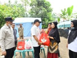 Bupati dan Ketua DPRD Bantu Rumah Rubuh