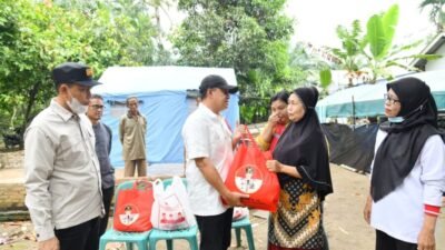 Bupati dan Ketua DPRD Bantu Rumah Rubuh