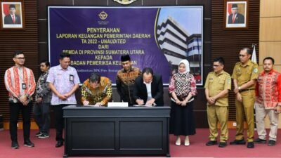 Bupati Zahir Serahkan LKPD Batubara ke BPK RI