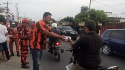 PP Air Putih Bersama Cleo Berbagi Takjil