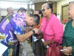 Pemkab Labura Beri 1000 Paket di Perayaan Paskah