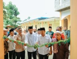 Bupati Zahir, Tanpa Pendidikan Tidak Bisa Jadi Apa Yang Diinginkan