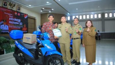 Bupati Serahkan 8 Unit Kendaraan Operasional Penyuluh KB Labura