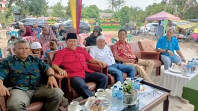 Socfindo Tanah Gambus dan IPMS Gelar Khitanan Massal, Ketua Kadin Batubara Bagi Uang
