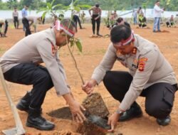 Polres Mura Tanam 2500 Pohon
