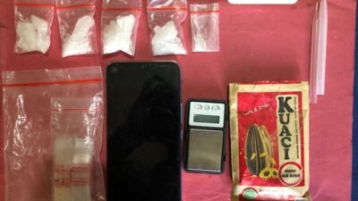 Tangkap 2 Orang saat Grebek Kampung Narkoba di Desa Lima Laras Barubara