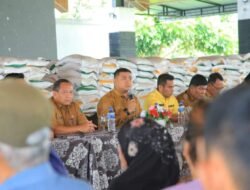Bupati Labura Salurkan Bantuan Pangan