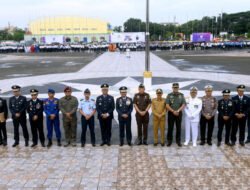 Pj Gubsu Beri Penghargaan ASN Berjasa Dibidang Tranportasi