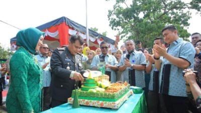 HUT TNI ke-78, Bupati Labura Beri Nasi Tumpeng ke Dandim