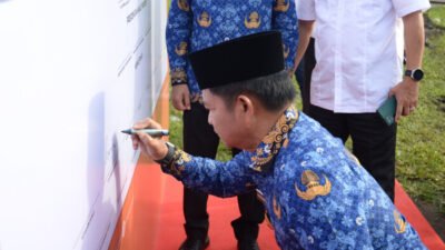 Pj Gubsu dan Ketua Bawaslu Teken Kesepakatan Pemilu Damai