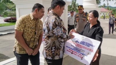 Pj Gubsu Resmikan Kantor DPRD Nias dan Beri Berbagai Bantuan
