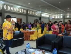 Natal Guru Kecamatan Kualuh Hulu, Bupati Labura Minta Insan Pendidik Selalu Kompak