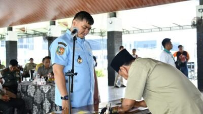 Bupati Labura Lantik FKDM Kecamatan