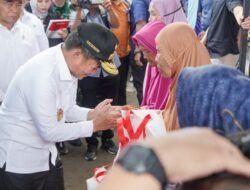 Pj Gubsu Dampingi Menteri PMK Serahkan Bantuan Pangan CPP di Belawan