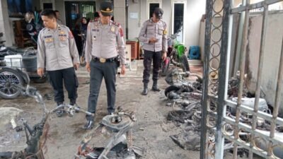 5 Motor Parkir di Kantor Koperasi KSU RIAMA Terbakar,Polsek Indrapura:Korsleting Listrik
