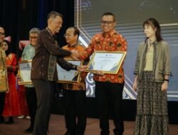 Pj Bupati Batubara Terima Penghargaan dari DJP Sumut