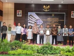Pemkab Labura Serahkan LKU 2023 Ke BPK RI