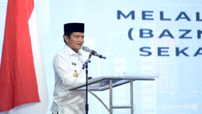 Pj Gubsu Serahkan Rp 6 Miliar Zakat ASN